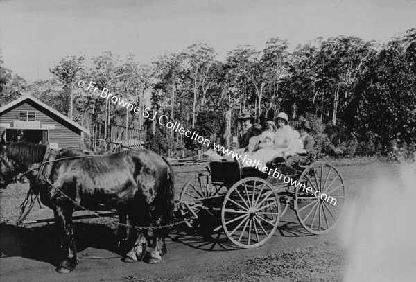 PEOPLE I HAVE SEEN ALBUM PAGE 18 AUSTRALIA ON WHEELS  THE OLD MASS SHANDEYDAN